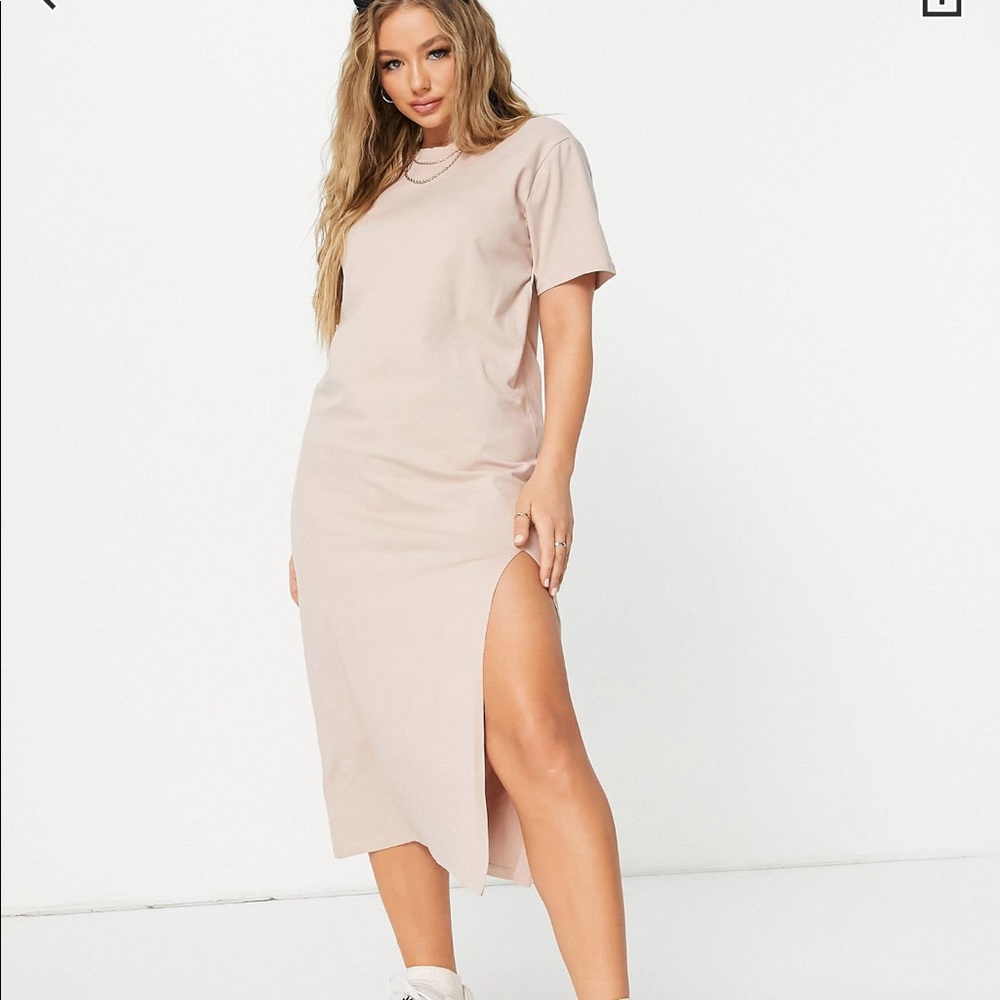 NA-KD BLUSH MAXI DRESS